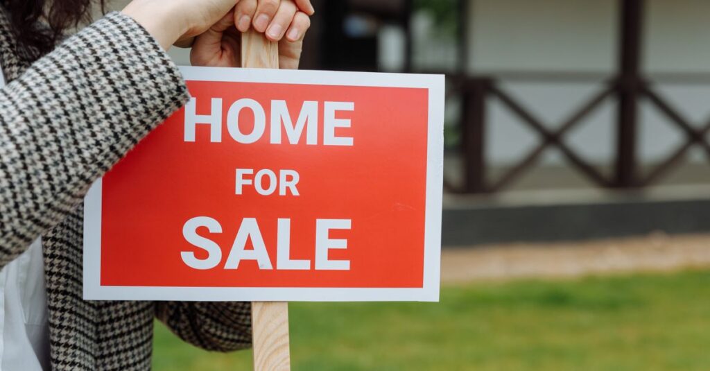 Buying a Home in Hidden Hills: Privacy, Gates & What to Expect